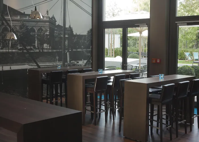 One -HauptbahnhofHotel Berlin